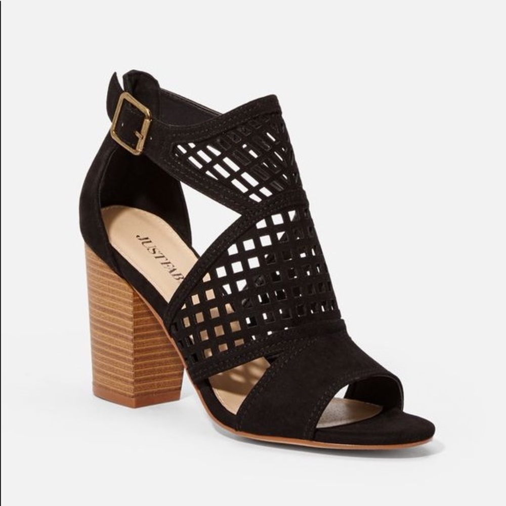 Crush On Me Caged Heeled Sandal